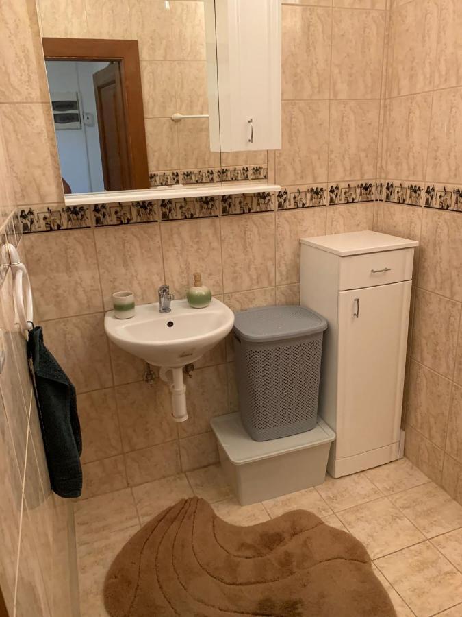 Prostorny Apartman Pro 4 Osoby V Beskydech Lägenhet Kunčice pod Ondřejníkem Exteriör bild